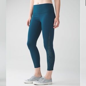 Lululemon High Times Pant 2016- Alberta Lake Sz4